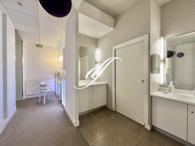 Local commercial - 229 m²