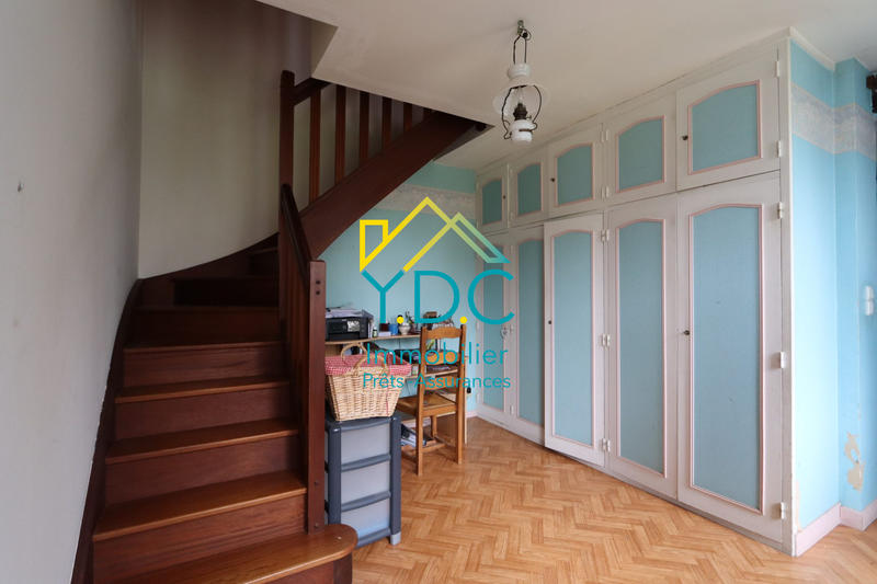 Maison - 204 m² - 12 pièces