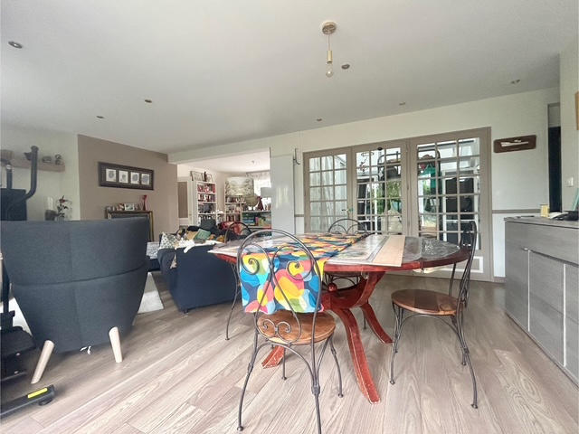 Maison - 172 m² - 7 pièces