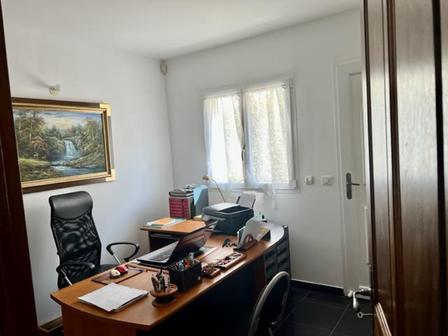 Maison - 194 m² - 7 pièces