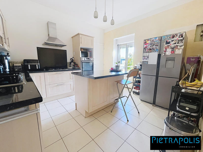 Appartement - 92 m² - 5 pièces