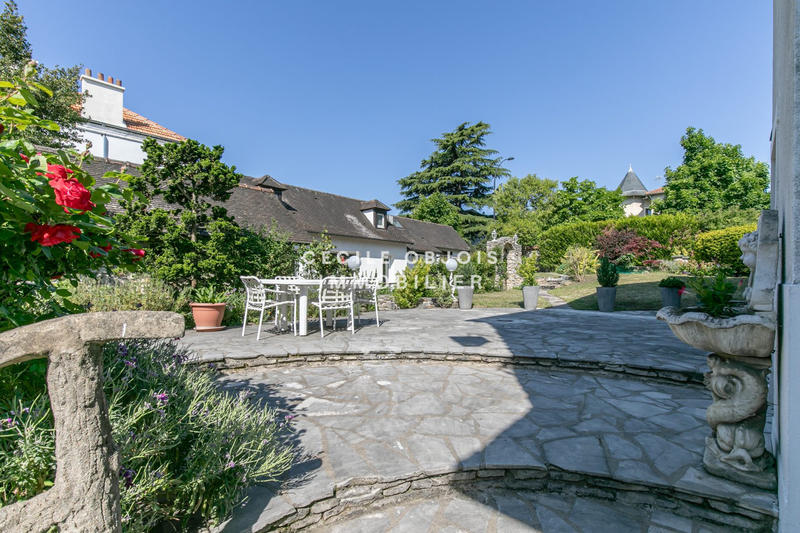 Maison ancienne - 272 m² - 9 pièces