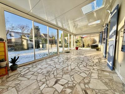 Maison - 165 m² - 8 pièces