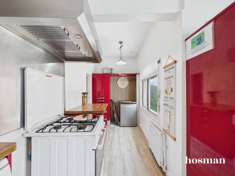 Maison - 220 m² - 10 pièces