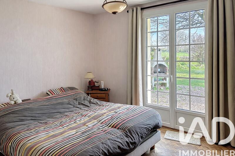 Maison - 136 m² - 8 pièces