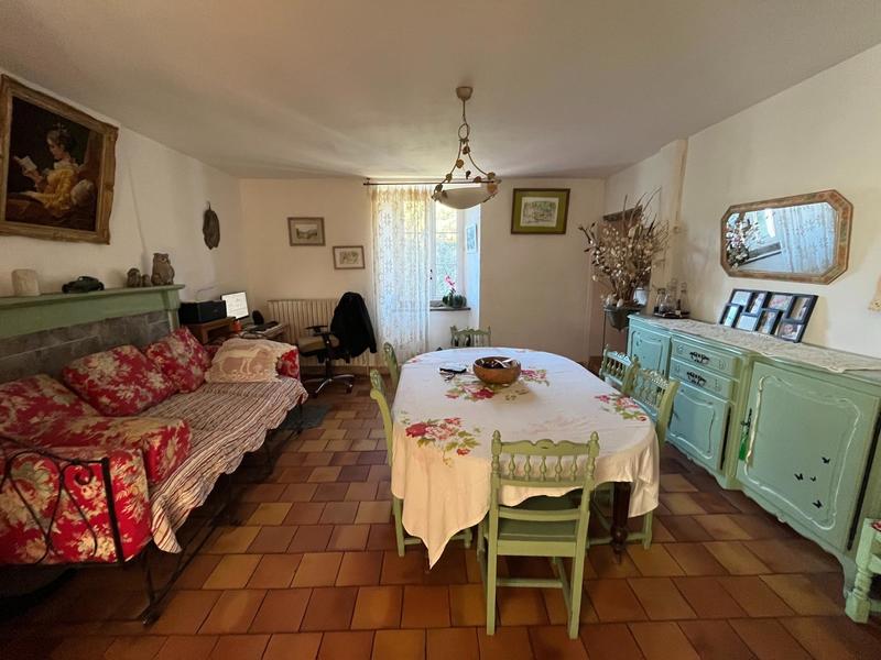 Maison - 321 m² - 15 pièces