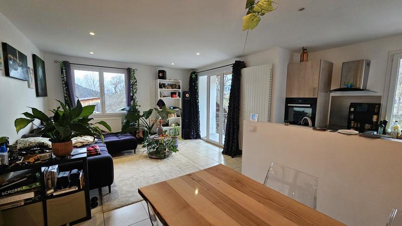 Appartement - 77 m² - 4 pièces