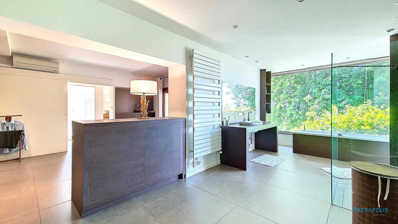 Villa - 265 m² - 7 pièces