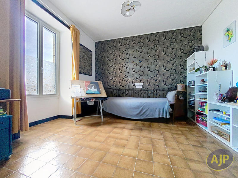 Maison - 160 m² - 5 pièces