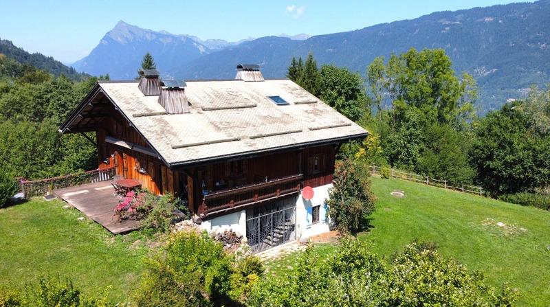 Châlet - 304 m² - 9 pièces