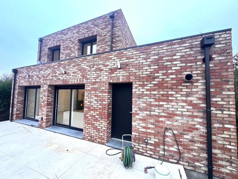 Maison - 137 m² - 6 pièces