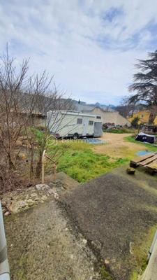 Propriété - 166 m² - 9 pièces