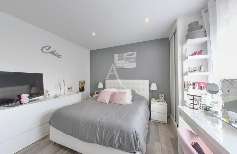 Maison - 88 m² - 5 pièces