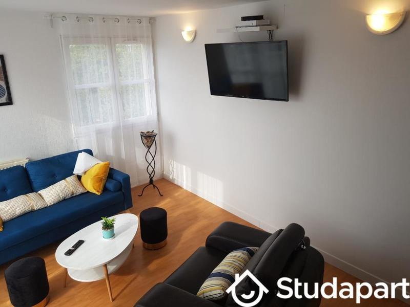 Chambre - 9 m² - 1 pièce