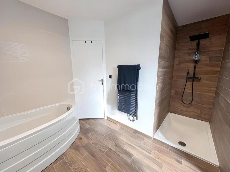 Maison - 104 m² - 5 pièces
