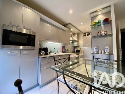 Appartement - 81 m² - 4 pièces