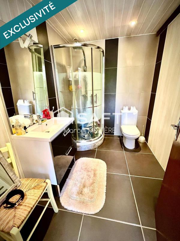 Propriété - 327 m² - 7 pièces