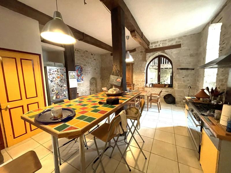 Maison - 225 m² - 6 pièces