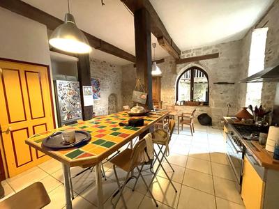 Maison - 225 m² - 6 pièces