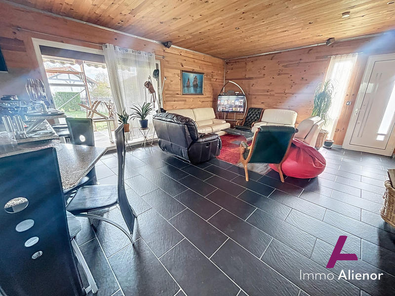 Maison - 92 m² - 4 pièces