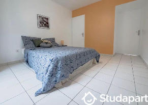 Chambre - 15 m² - 1 pièce