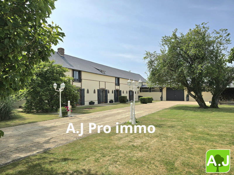 Maison - 180 m² - 8 pièces