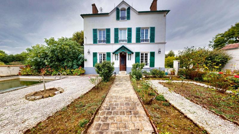 Maison - 229 m² - 7 pièces