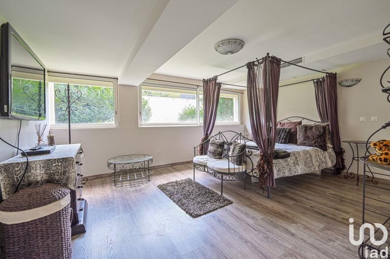 Maison - 421 m² - 5 pièces