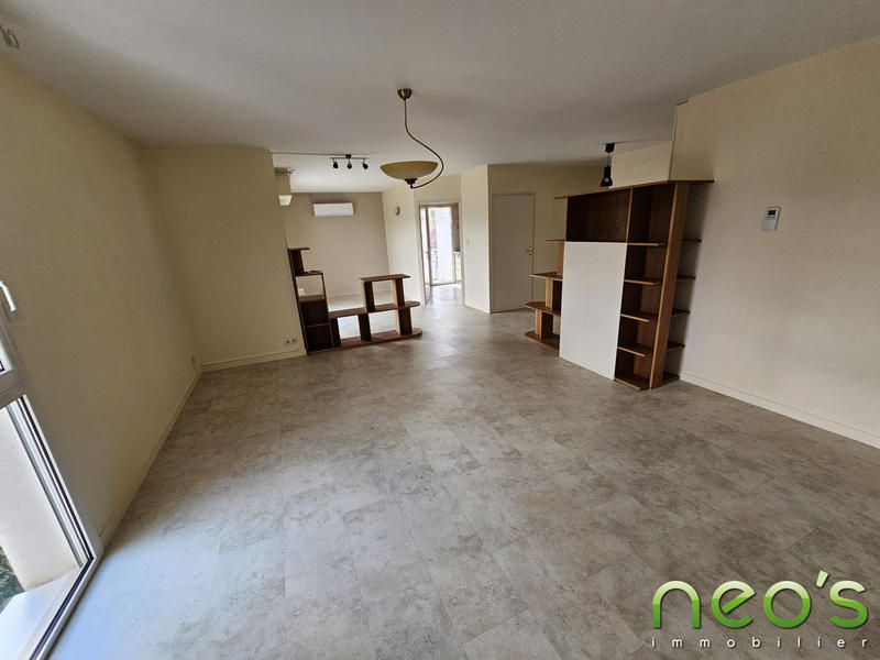 Appartement - 111 m² - 5 pièces