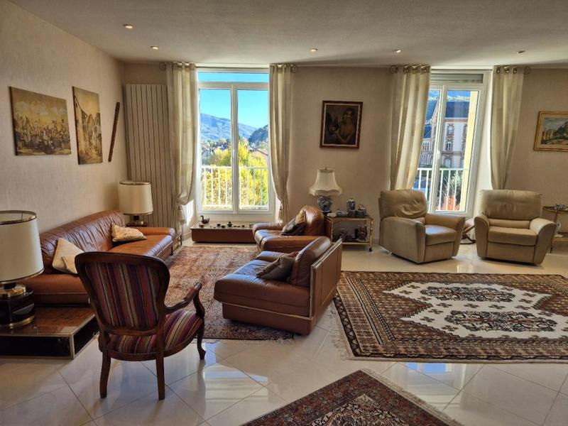 Duplex - 240 m² - 4 pièces