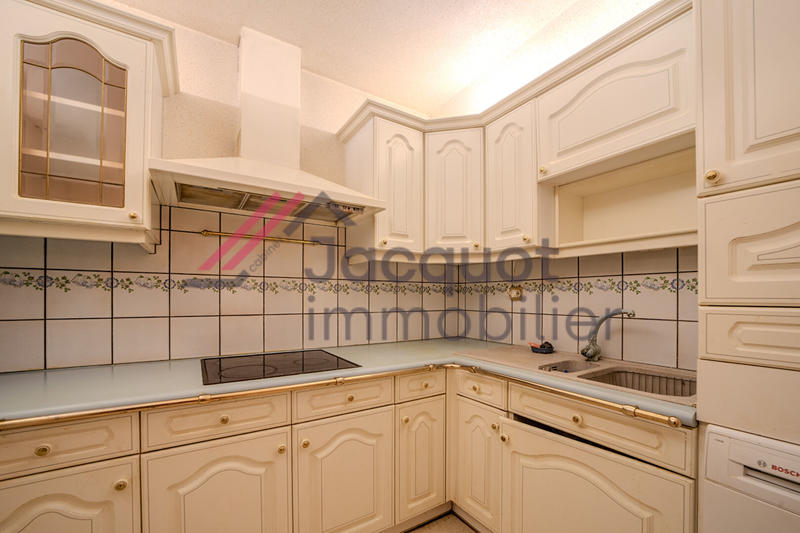 Appartement - 102 m² - 4 pièces