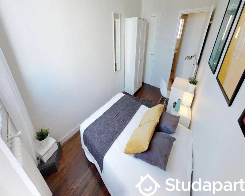 Chambre - 60 m² - 1 pièce