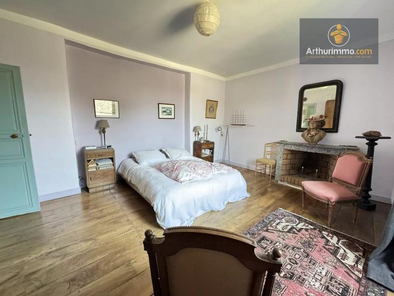 Hôtel particulier - 300 m² - 13 pièces