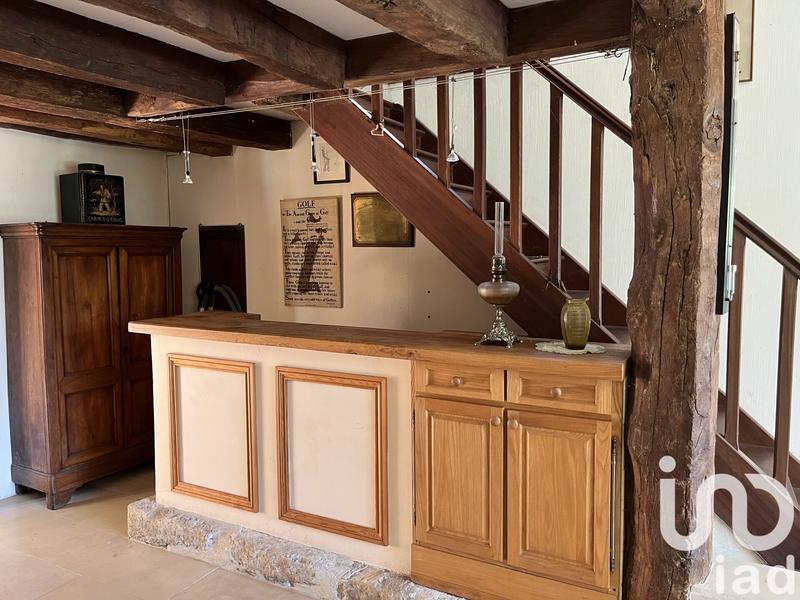 Maison - 222 m² - 8 pièces