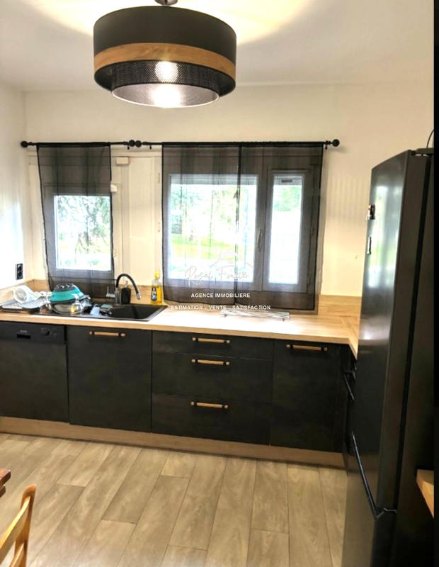 Appartement - 82 m² - 5 pièces