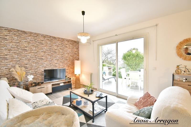 Maison - 232 m² - 8 pièces