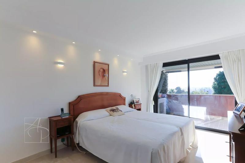 Appartement - 162 m² - 4 pièces