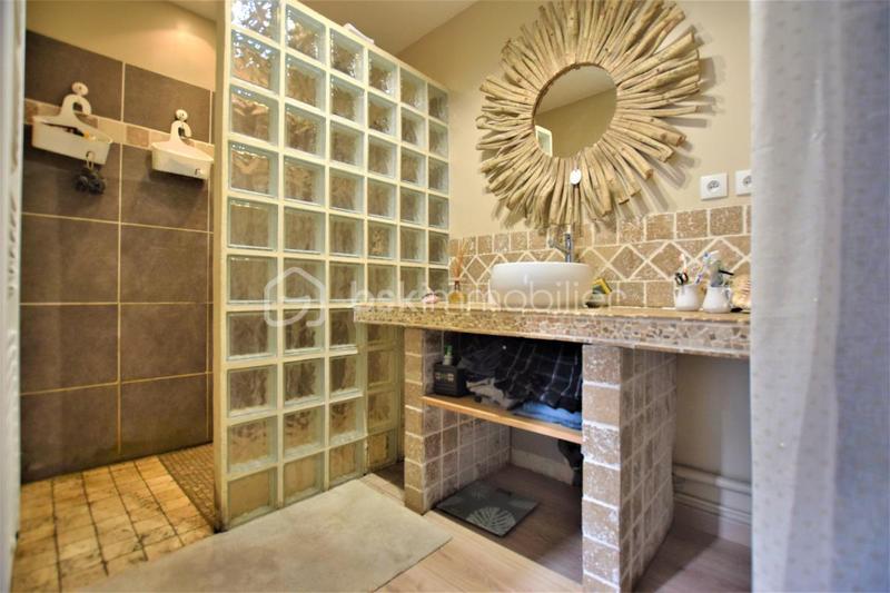 Maison en pierre - 164 m² - 7 pièces