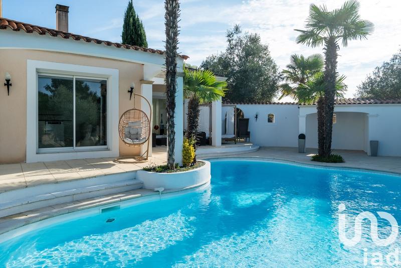 Maison - 252 m² - 8 pièces