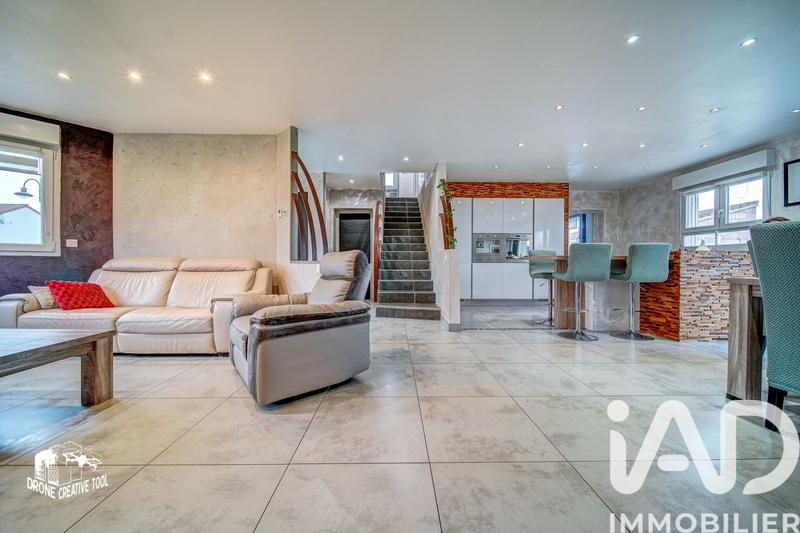 Maison - 166 m² - 8 pièces