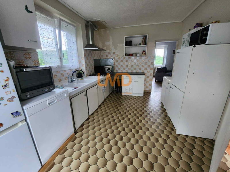 Maison - 121 m² - 6 pièces