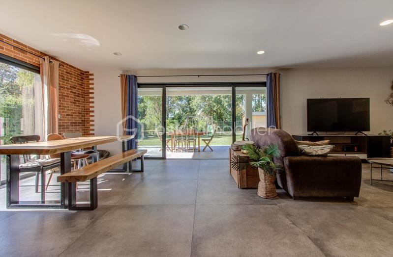 Maison - 130 m² - 5 pièces