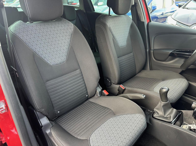 Renault Clio IV Estate Intens Tce 90