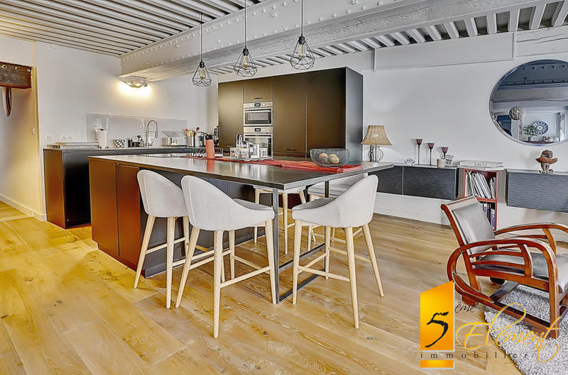 Appartement - 83 m² - 3 pièces