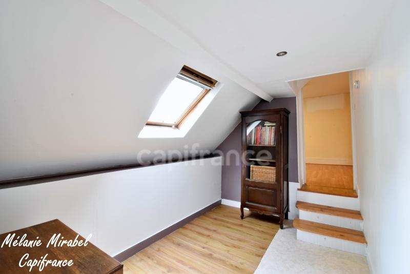 Maison - 137 m² - 6 pièces