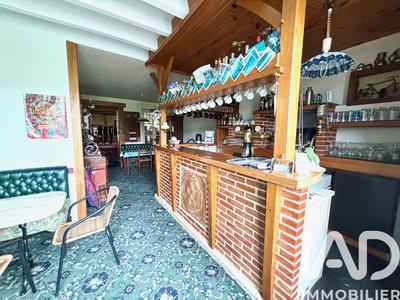 Maison - 403 m² - 16 pièces