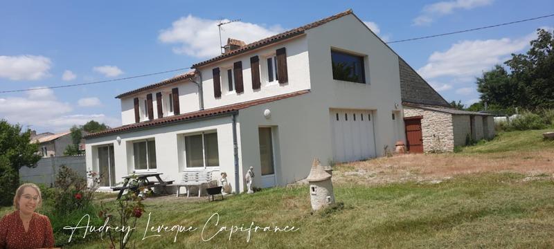 Maison - 203 m² - 6 pièces