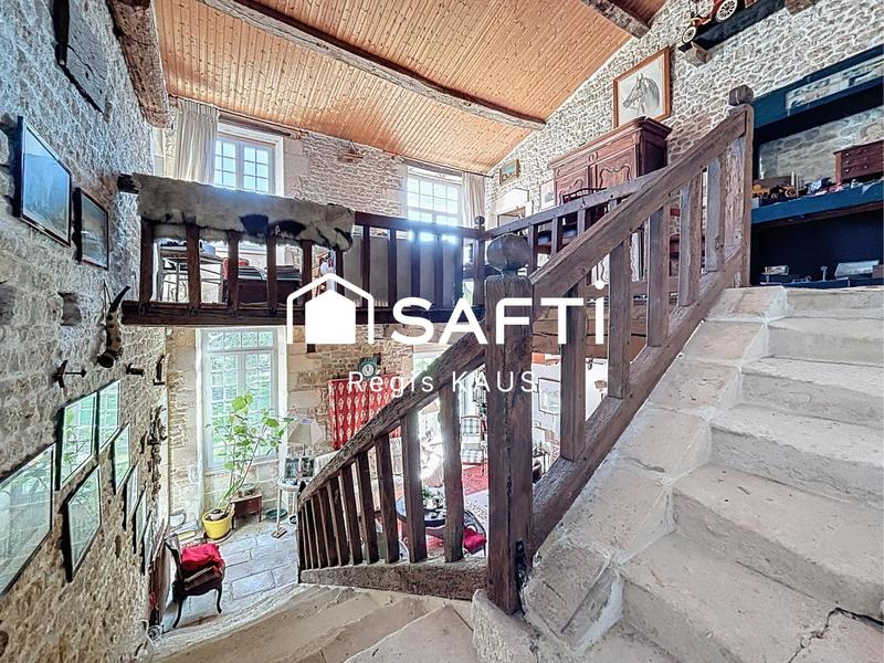 Maison de maîtres - 530 m² - 14 pièces