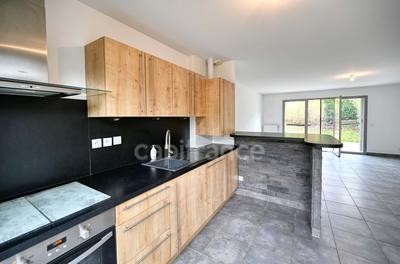 Maison - 81 m² - 4 pièces