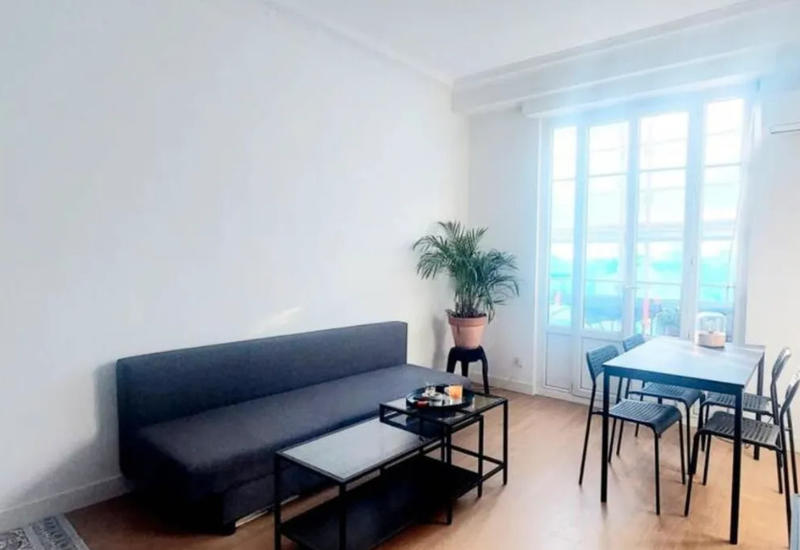Studio - 30 m² - 1 pièce